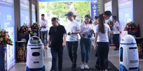 大十字购物广场“凡人街”智慧商圈新闻发布会，渝东南首个智慧商业综合体亮相黔江！