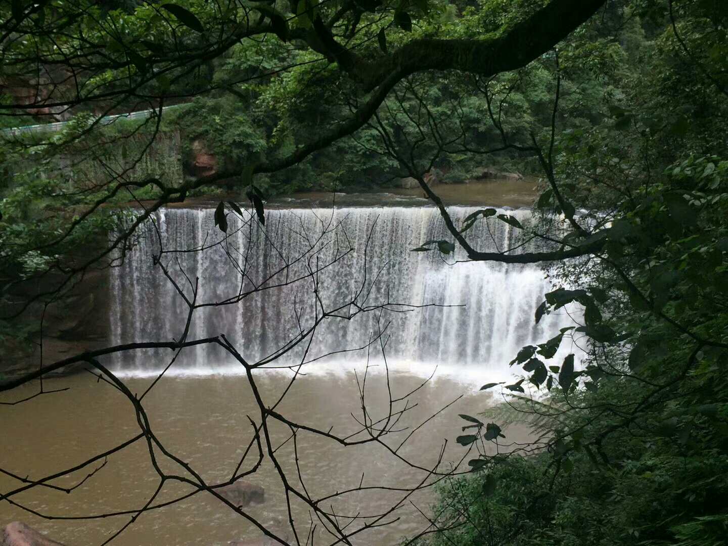 风里雨里赤水里